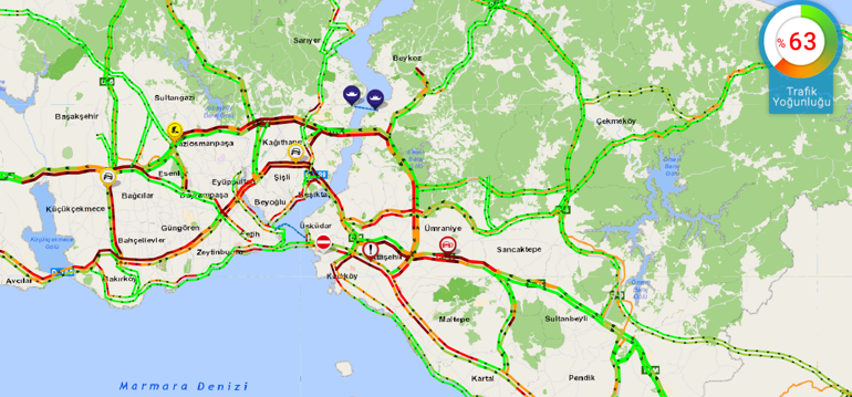 Son dakika İstanbulda TIR yangını Trafik kilit...