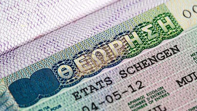 Schengen başvuru ücreti 80 euro oluyor