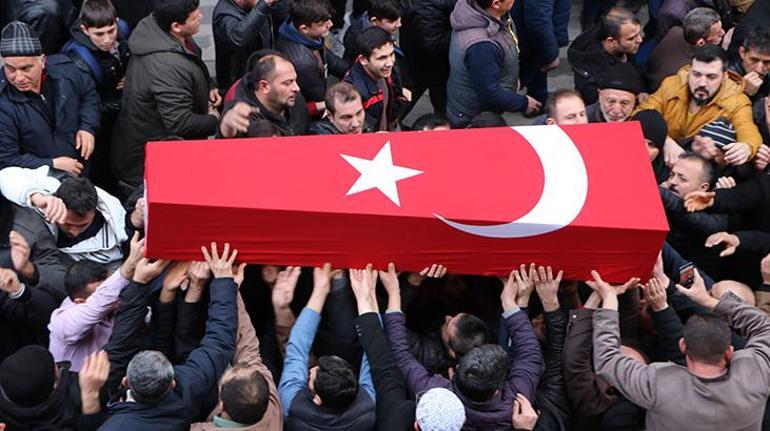 Kahramanlara veda... Türkiye şehitlerini uğurladı
