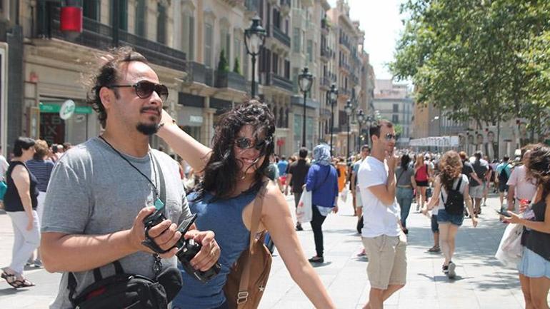 Az parayla yurt dışında nasıl gezilir