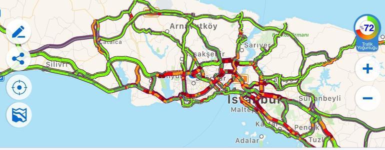 Son dakika haberi... İstanbulda trafik durumu Trafik yoğunluğu yüzde 76ya ulaştı...