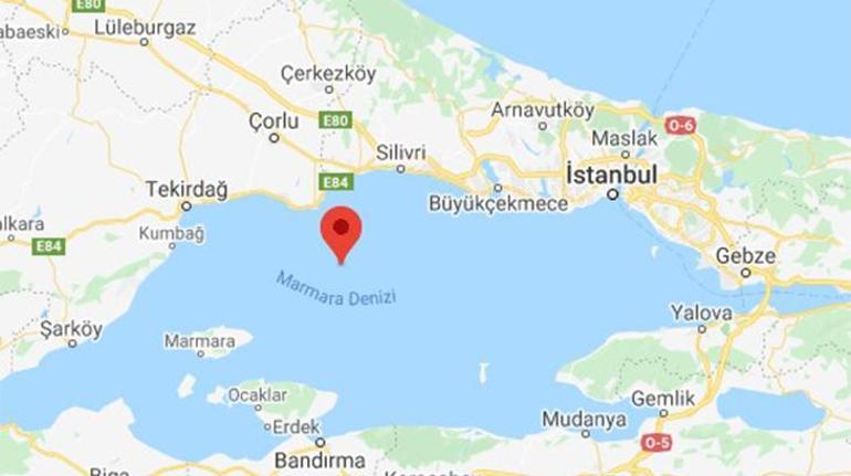 Son dakika... Marmara Denizinde korkutan deprem Büyüklüğü...