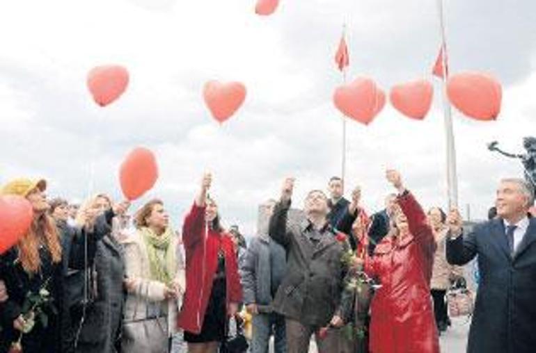 Ege, aşka geldi