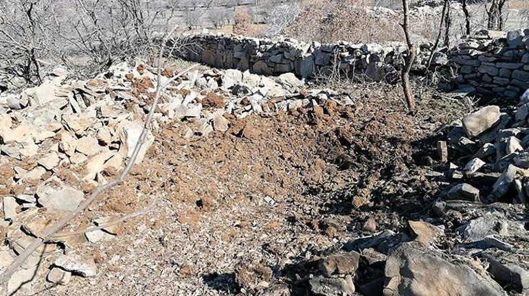 Diyarbakırda teröristlerin işkence için kullandıkları mağara imha edildi