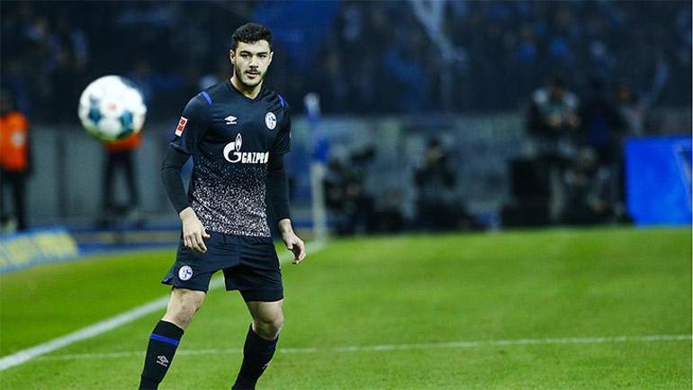 Milli futbolcu Ozan Kabak, reklam yüzü oldu