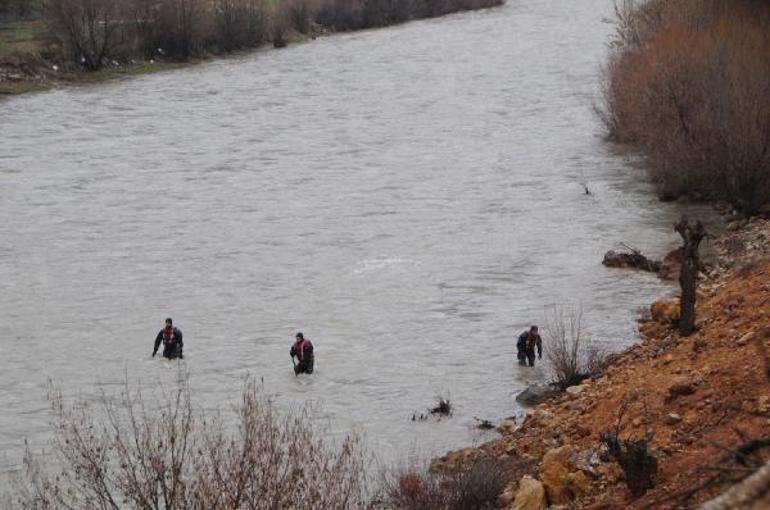 Munzur Nehrinde kaybolan uzman çavuşun arama çalışmalarında 3üncü gün
