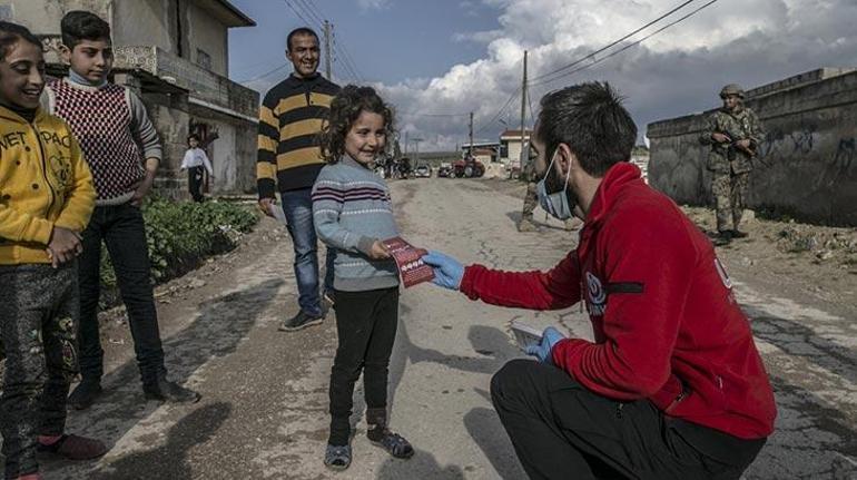 Türkiye’den Suriye’nin kuzeyinde corona virüse karşı bilgilendirme çalışması