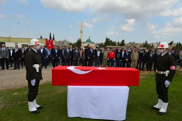 Şehit cenazesinde dikkat çeken Corona virüs tedbirleri