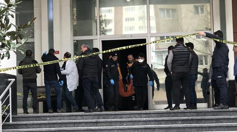 İstanbulda sıcak saatler Maske alış verişinde silahlı kavga