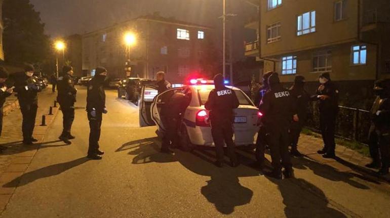 Corona virüs salgınına aldırmayan kişiler kaçak kıraathanede basıldı