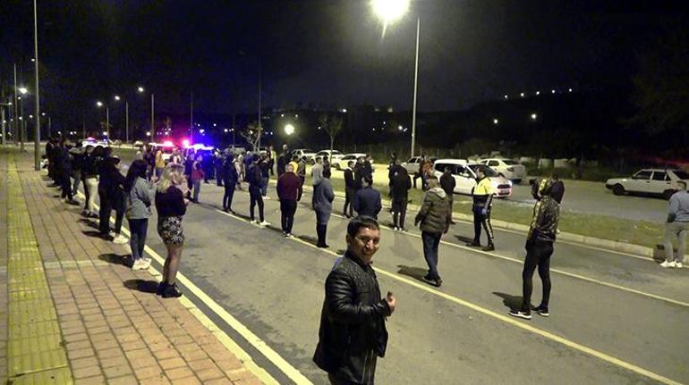 Antalyada şok görüntüler Dansözlü drift partisine polis baskını