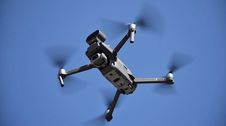 Corona virüsün ardından semt pazarında drone ile ateş ölçümleri devam ediyor