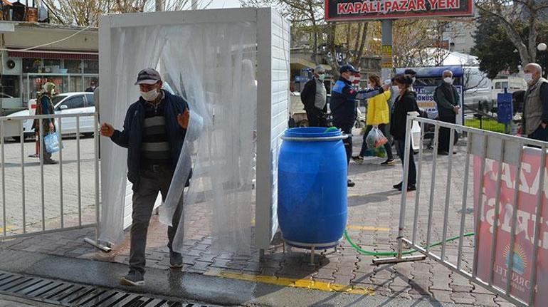 Antalyada semt pazarında 1 kilometrelik kuyruk