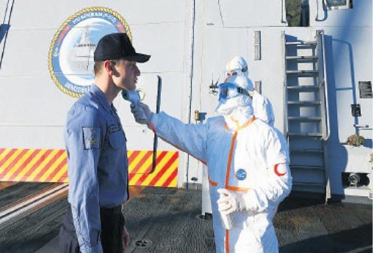 Üç bin denizciye gemilerde karantina