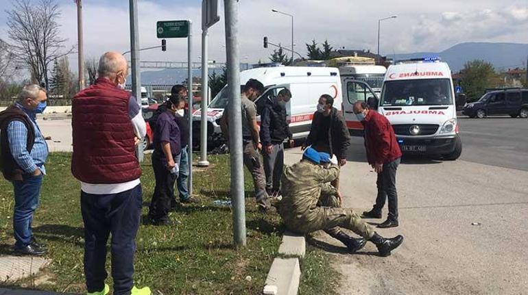 Bolu’da, askeri ambulans otomobille çarpıştı: 5 yaralı