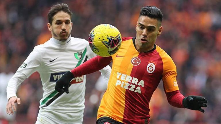Galatasaraylı yıldızlar son anda evde kalmışlar