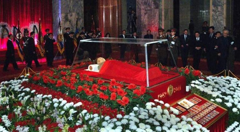 Kim Jong Un öldü mü, nerenin başkanı Kim Jong Un kimdir, kaç yaşında