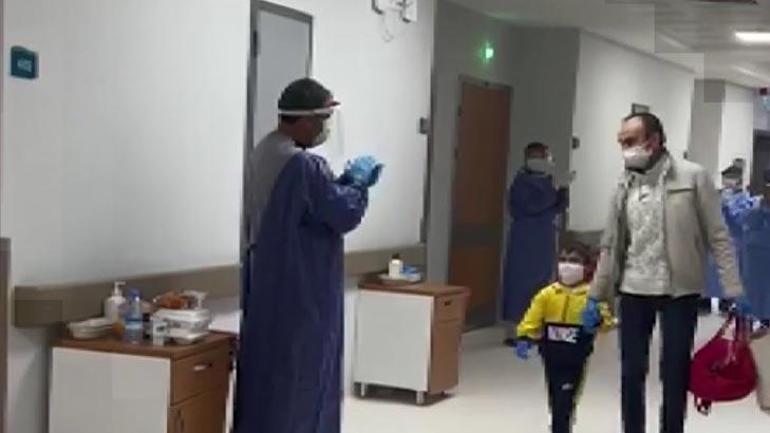 Oğlu ile birlikte virüsü yenen baba Öğrenince dünya başıma yıkıldı