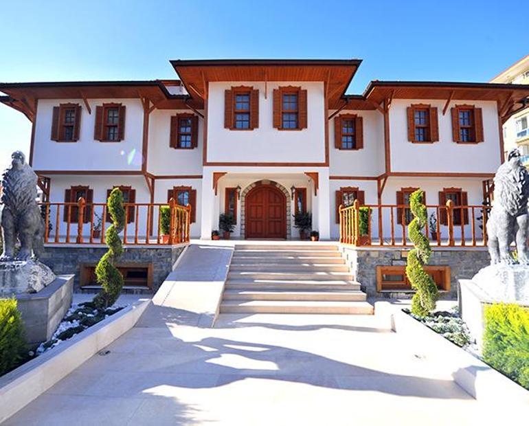 Osmaniye’de yapımı süren Devlet Bey Konağı tamamlandı