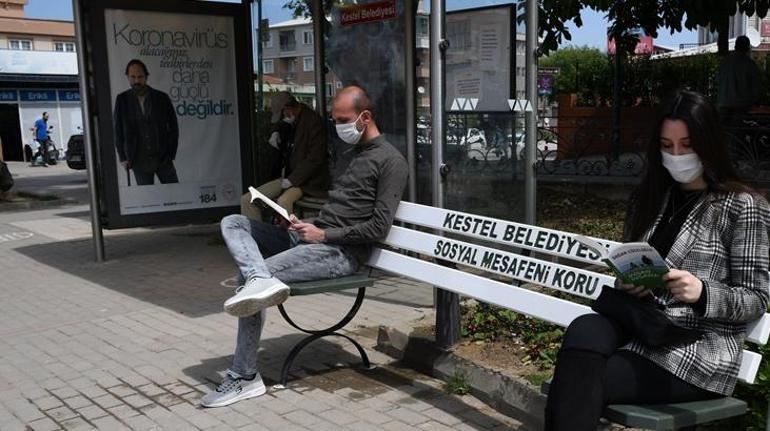 Sosyal mesafe için yapılmıştı... Bakan Koca örnek gösterdi