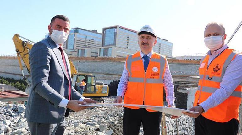 Ulaştırma Bakanı Karaismailoğlu, Başakşehir Şehir Hastanesi yollarını inceledi