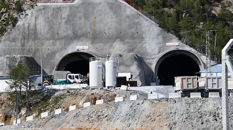 Avrupanın en uzunu olacak Zigana Tünelinin yüzde 68’i tamamlandı