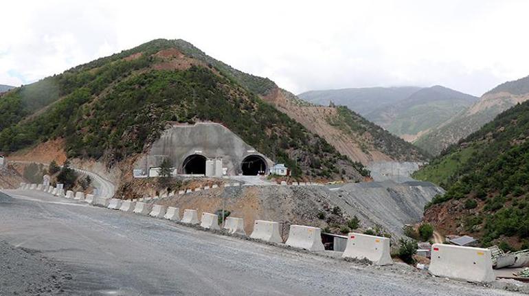 Avrupanın en uzunu olacak Zigana Tünelinin yüzde 68’i tamamlandı