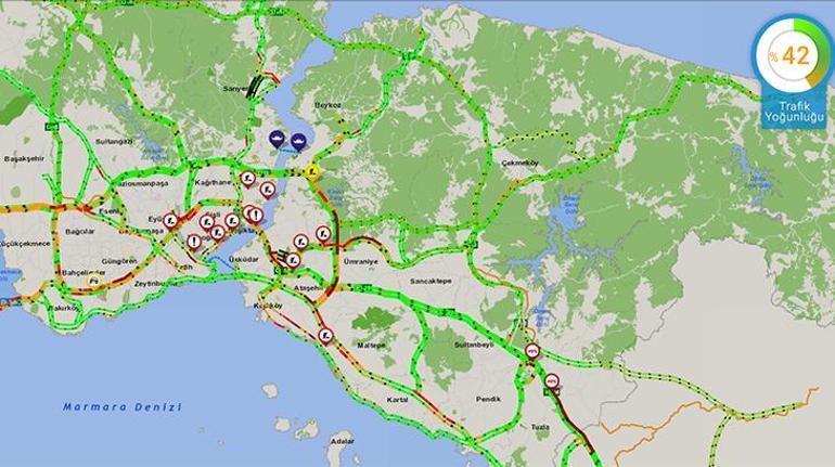 Son dakika İstanbulda şaşırtan görüntü Trafik yüzde 42lere kadar çıktı