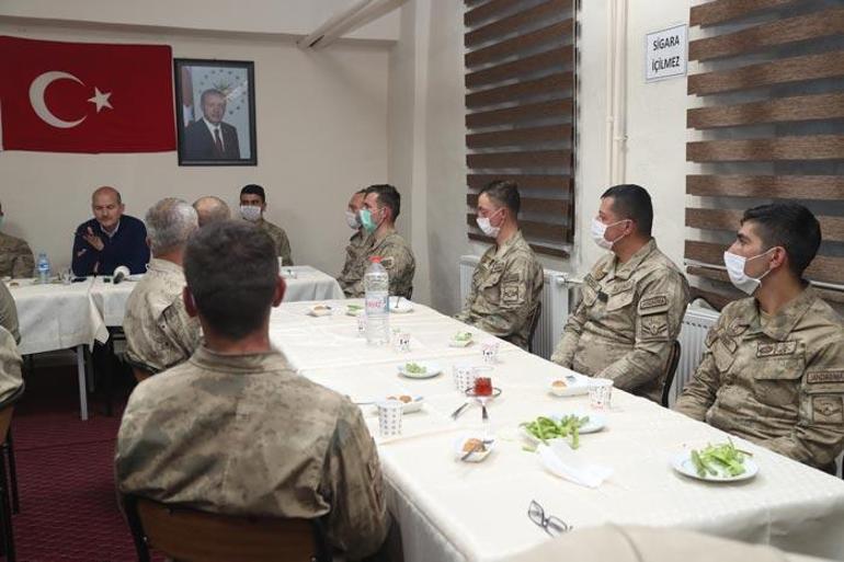 Cumhurbaşkanı Erdoğan, İkiyaka Dağlarındaki askerlerin bayramını kutladı