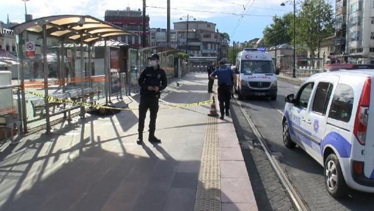 Son dakika haberi... İstanbulda sabah şoku Tramvay durağında erkek cesedi bulundu