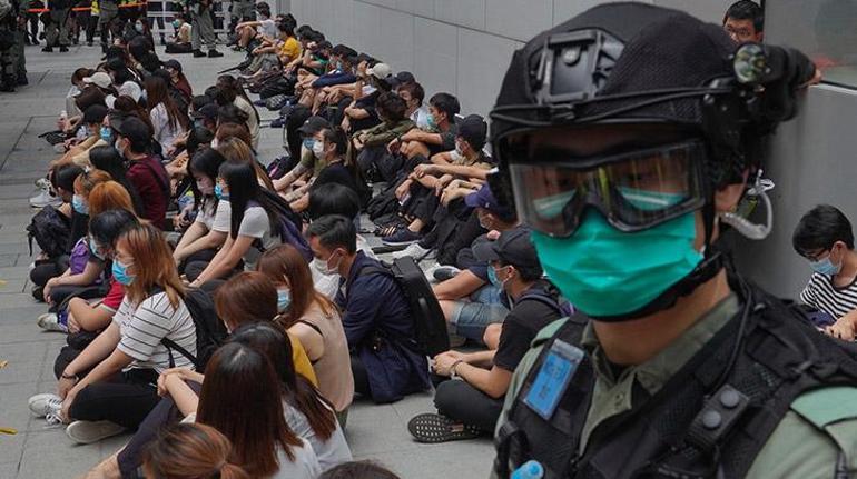 Çinin ulusal güvenlik yasa teklifi Hong Kongu karıştırdı