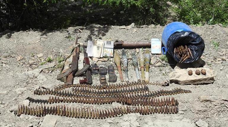 Hakkaride PKKlı teröristlere ait silah ve mühimmat ele geçirildi