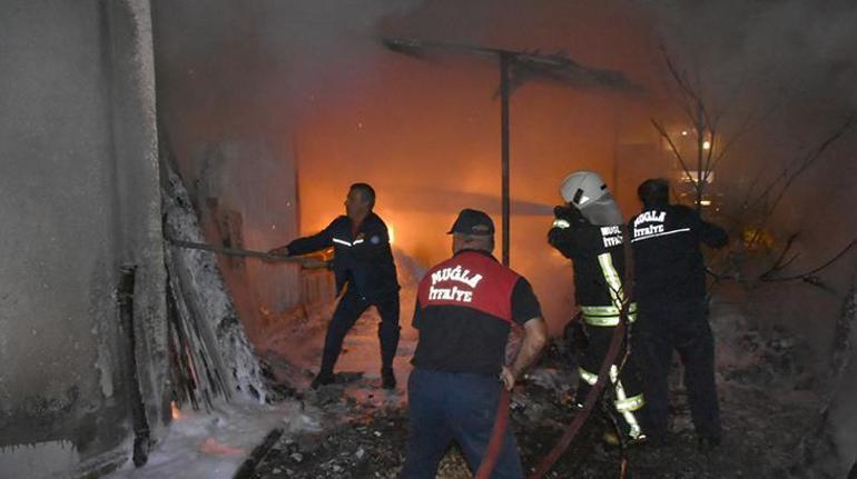 Marmariste gece yarısı korkutan yangın Apartman boşaltıldı