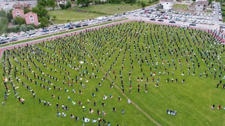 Son dakika... Hasret sona erdi 74 gün sonra ilk cuma namazı böyle kılındı