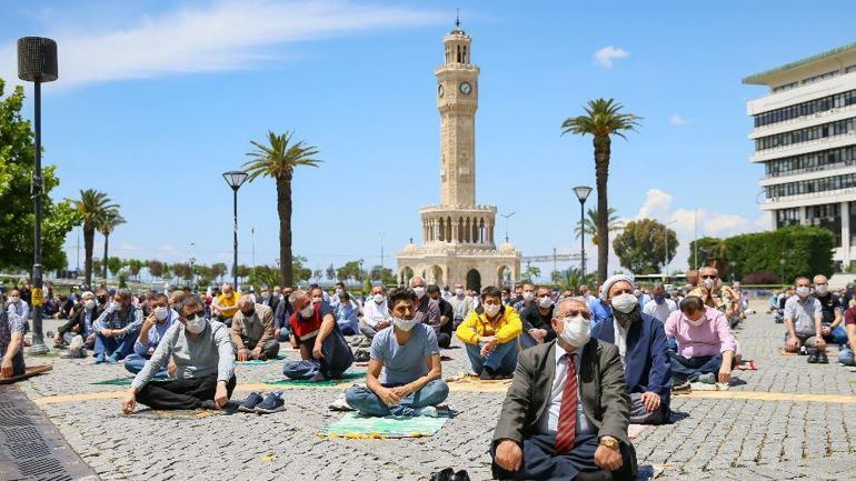 Son dakika... Hasret sona erdi 74 gün sonra ilk cuma namazı böyle kılındı