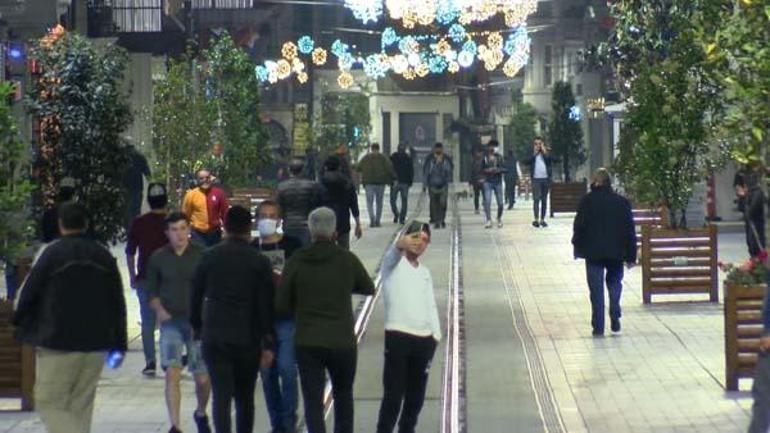 Maske takmayanlar İstiklal Caddesine alınmadı