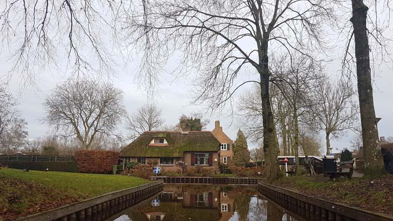 Yılda 1,5 milyon turist ağırlayan huzur ülkesinin başkenti;Giethoorn