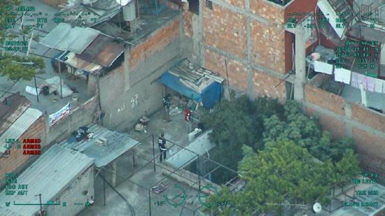 Adana’da helikopter ve drone destekli narkotik operasyonu: 11 gözaltı