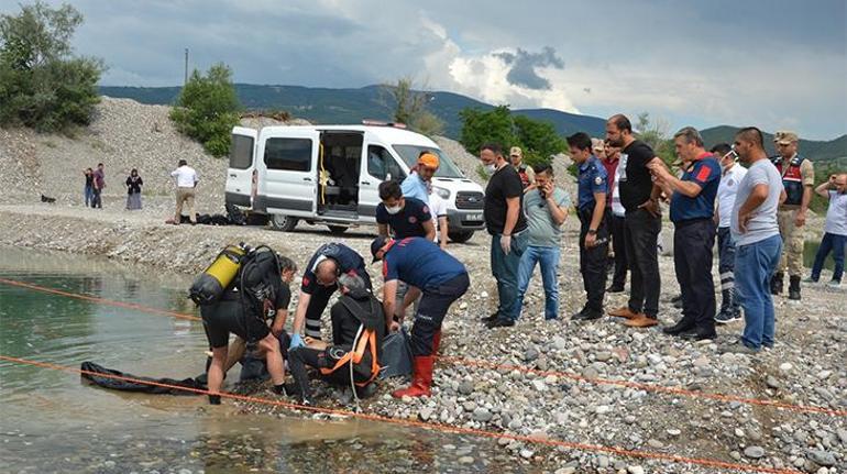 Serinlemek için girdiği ırmakta boğuldu