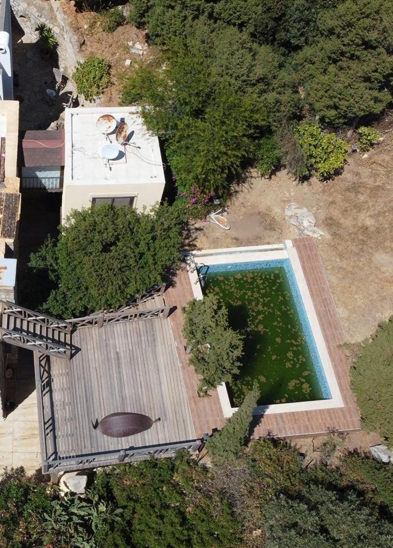 Can Dündarın villasında yıkım sürüyor Havadan görüntülendi