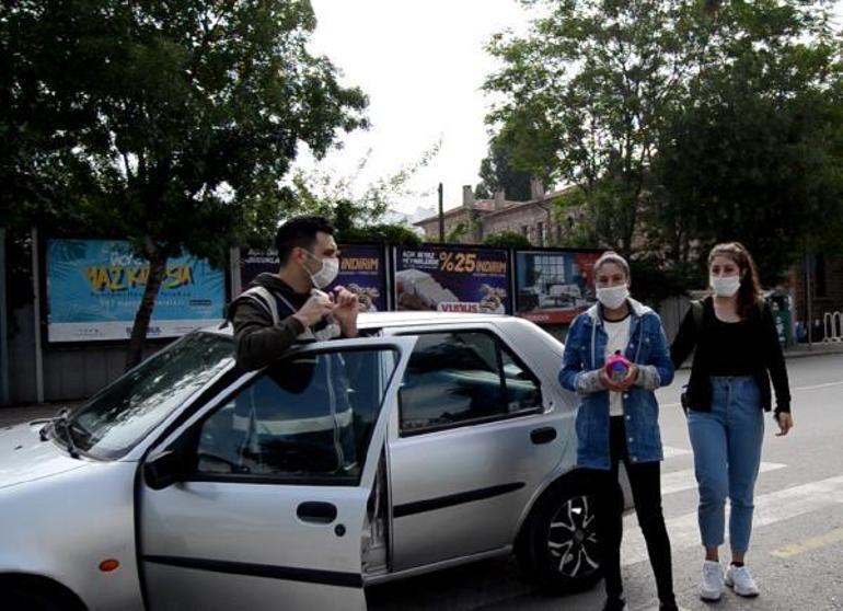 Son dakika LGSye gireceği okulu karıştıran Merveyi sınava polis yetiştirdi