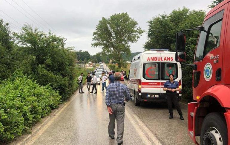 Kontrolden çıkan midibüs yan yattı: 4 yaralı