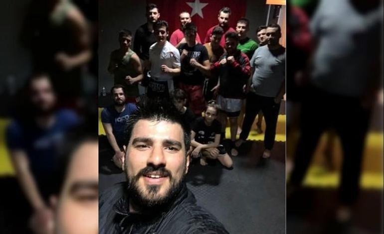 Kick boks sporcusu, motosiklet kazasında yaşamını yitirdi