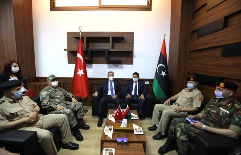 Son dakika... Milli Savunma Bakanı Akar Libyada