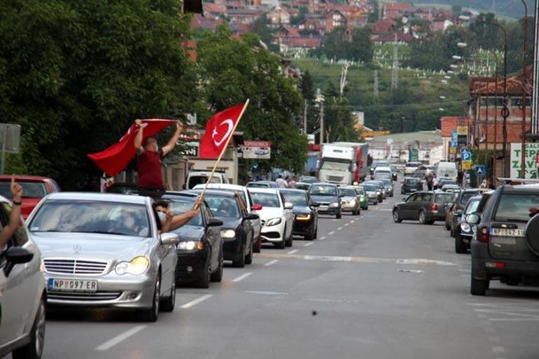 Türkiyenin gönderdiği tıbbi malzeme yardımı Sancak bölgesine ulaştı