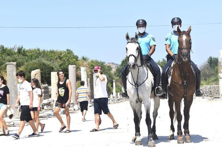 Efes Antik Kentinin güvenliği onlara emanet