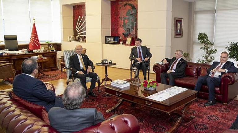 Kemal Kılıçdaroğlu, KKTC Çalışma ve Sosyal Güvenlik Bakanı Faiz Sucuoğlunu kabul etti