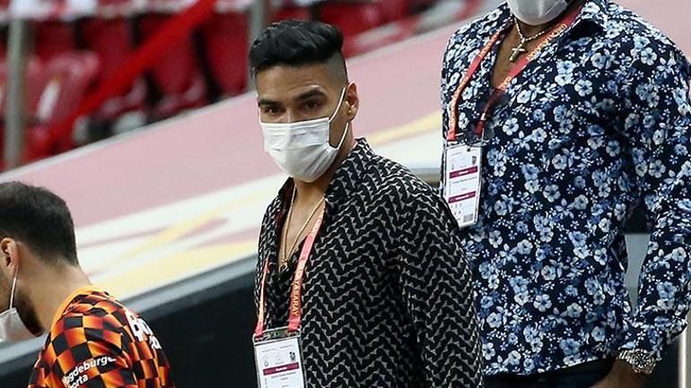 Falcao, Süper Ligin yarısını kaçırdı