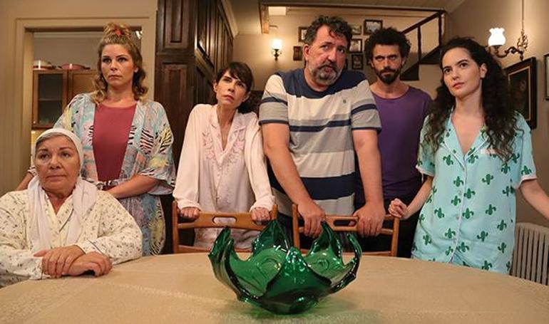 Çatı Katı Aşk Perşembe’nin birincisi