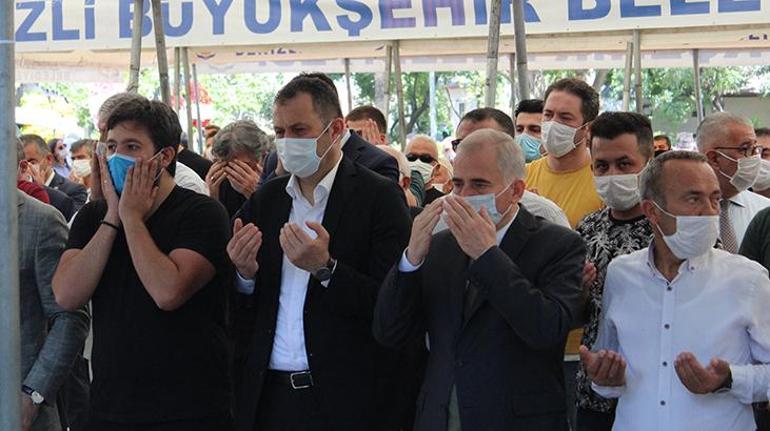 Cumhurbaşkanı Erdoğan’ın koruma müdürü Muhsin Kösenin annesi son yolculuğuna uğurlandı